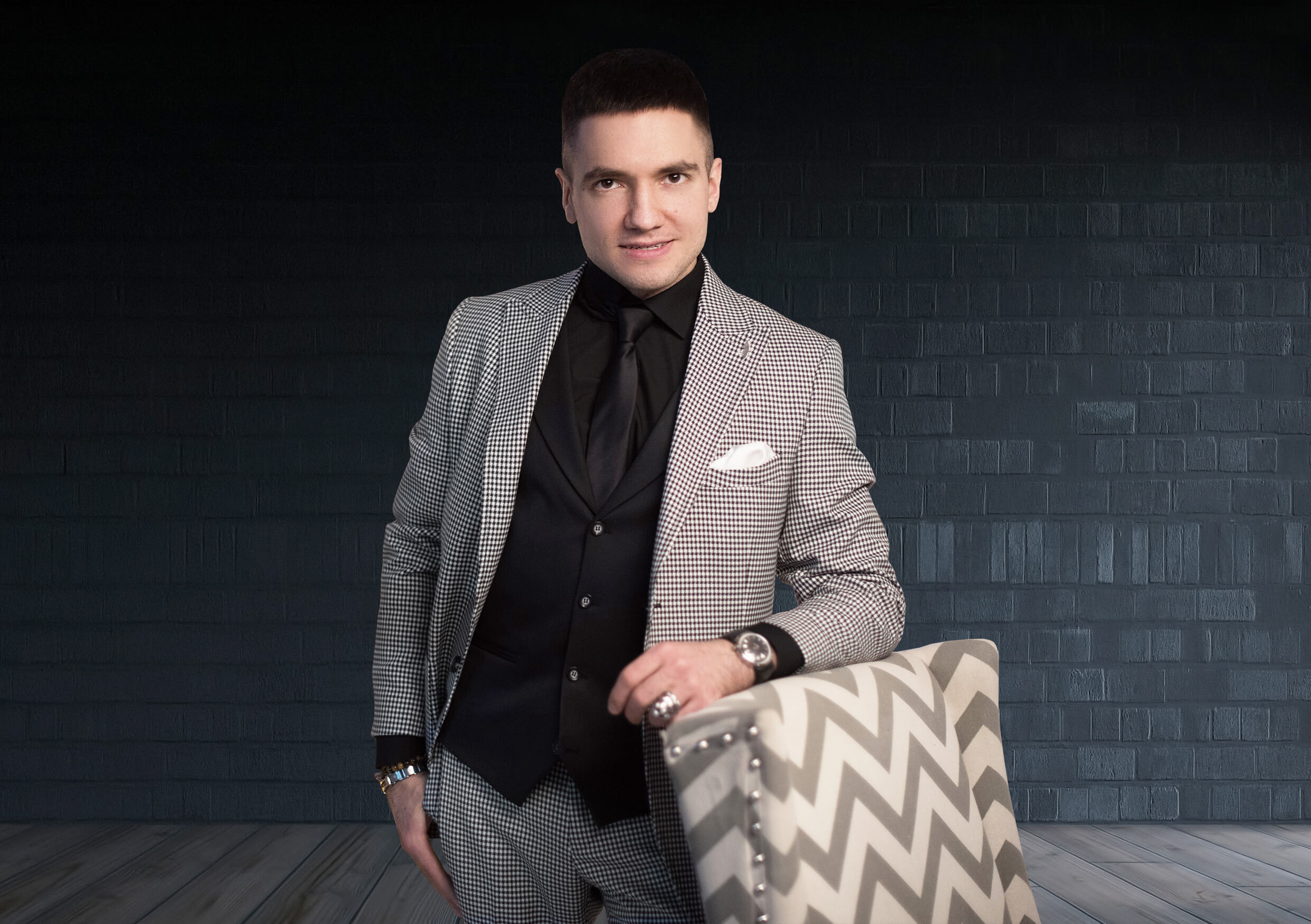 Искандер Джин